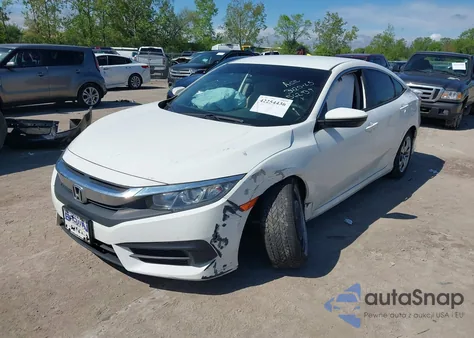 2018 Honda Civic Lx z USA, uszkodzony, nr VIN 2HGFC2F51JH562939